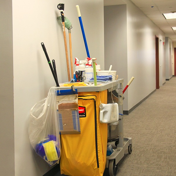 Janitor Cleaning Equipment